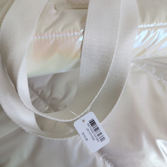 Bath & Body Puffer Iridescent Tote Bag NEW🥰 LARGE - Picture 10 of 10